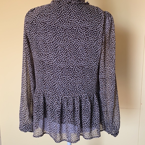 Ann Taylor LOFT floral blouse size XS - Picture 9 of 17
